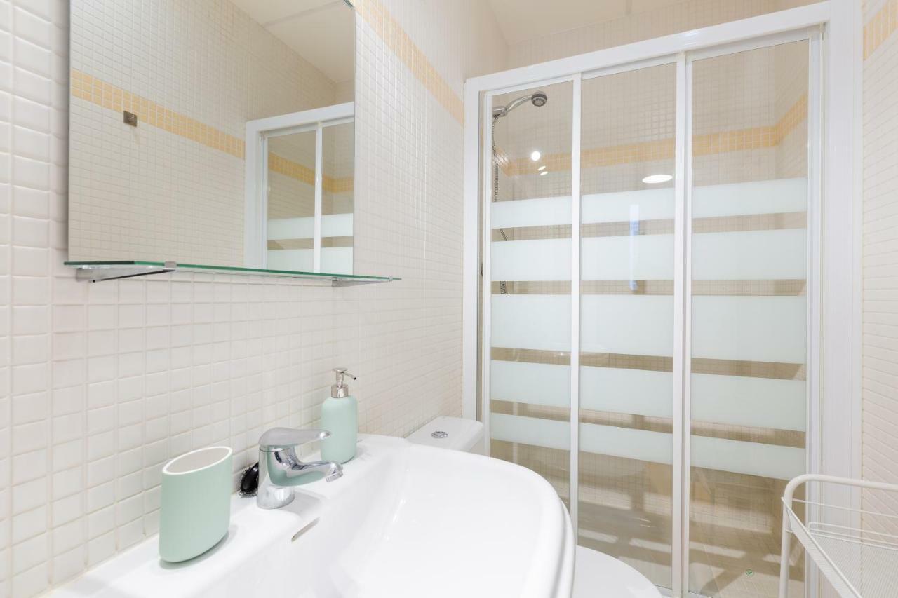 Hola Malaga Centro Historico Apartment Ngoại thất bức ảnh